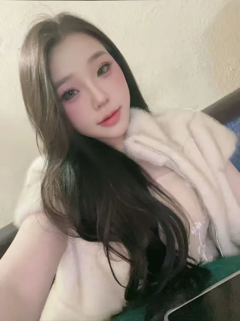 July MY KL Escort