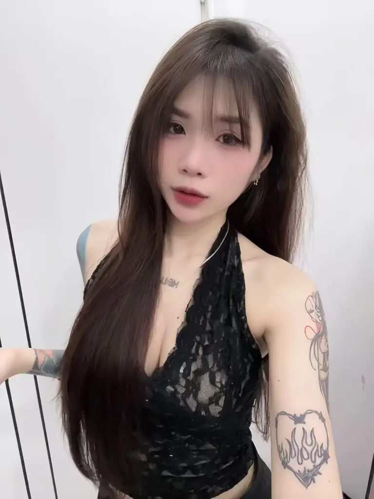 WeiWei MY KL Escort